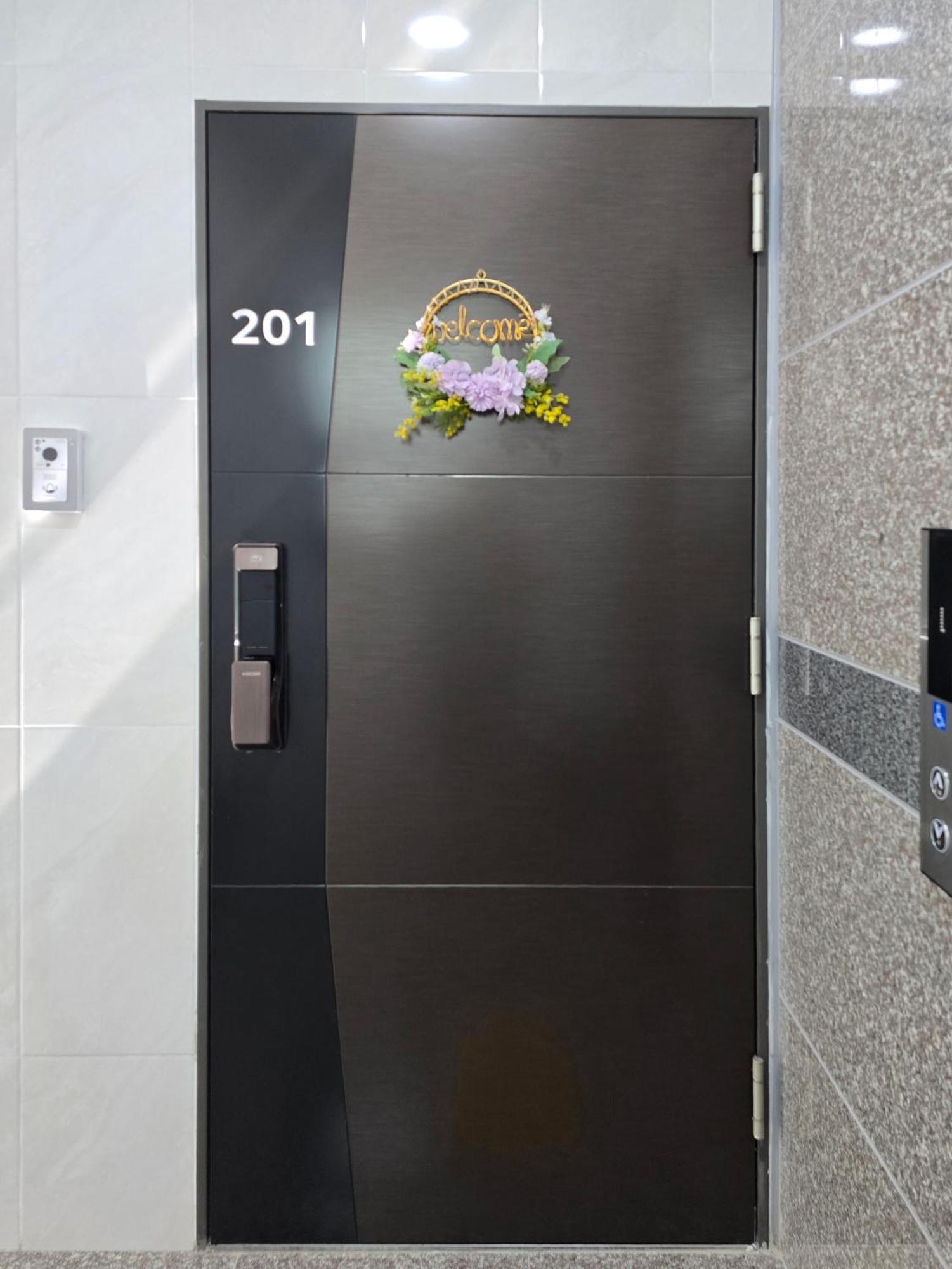 Incheon Airport Guesthouse L Eksteriør bilde